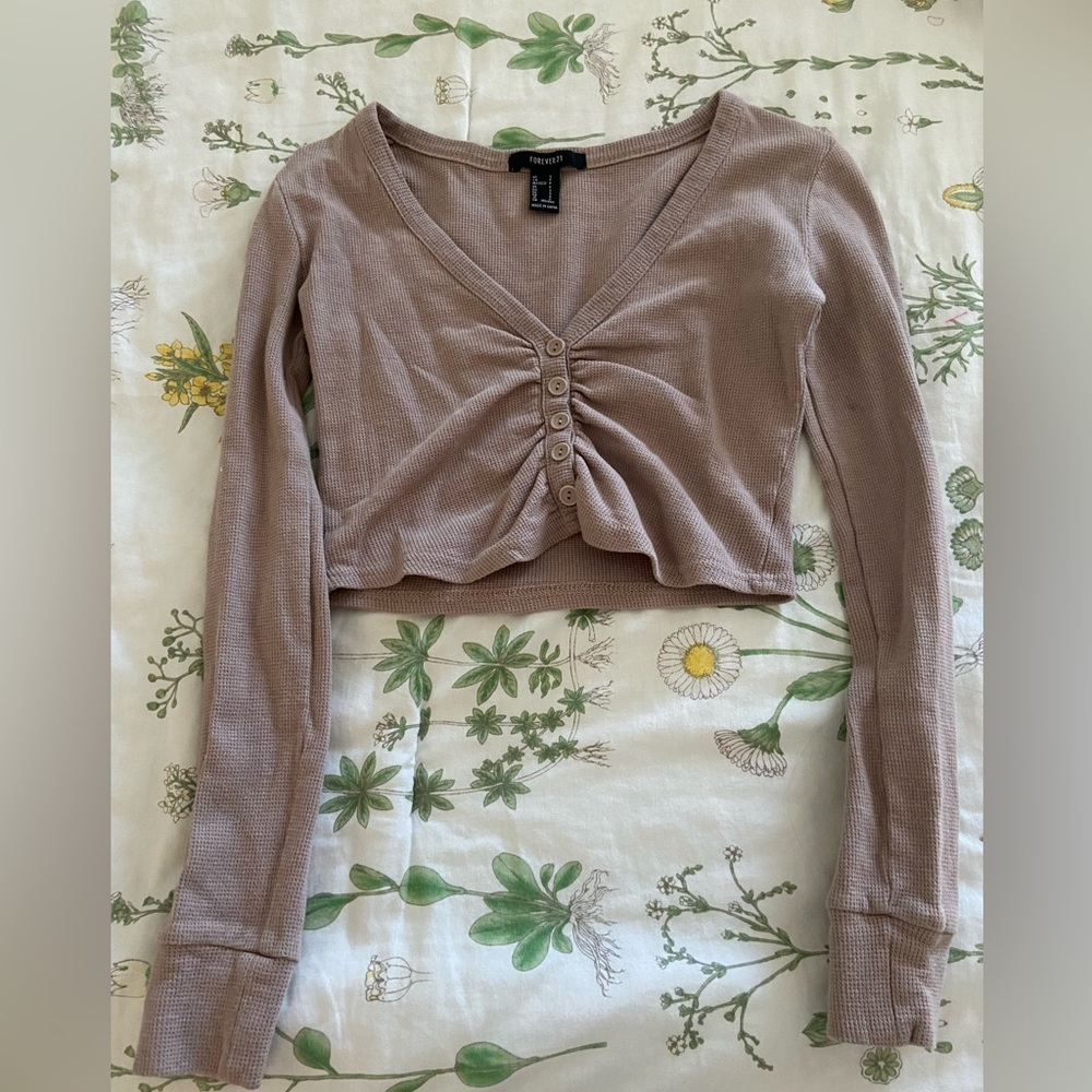 Forever 21 button down cropped long sleeve shirt size small